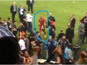 Melo Da F.bahçe Formasını Şortuna Sokmuş