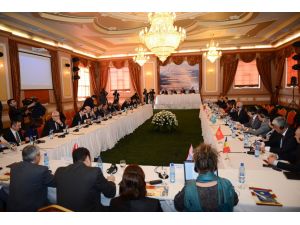 Gümrük Ve Ticaret Bakanı Yazıcı, Azerbaycanda Türk Mobilya Mağazasının Açılışını Yaptı