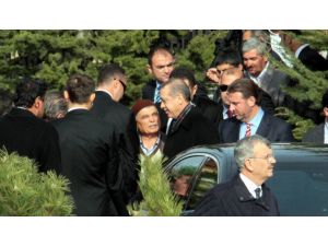 Başbakan Erdoğan Cuma Namazını Nuryağdı Camiinde Kıldı