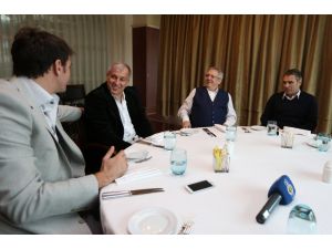 Fenerbahçe’de Ersun Yanal Ve Zeljko Obradovic Yemekte Bir Araya Geldi