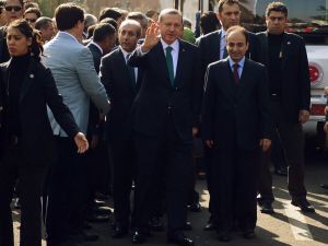 Başbakan Erdoğan, İlk Defa Diyarbakır Büyükşehir Belediyesini Ziyaret Etti