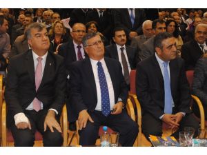 İzmir’de 6 Bin Kişi Chp’ye Katıldı