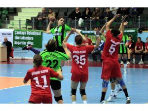 Bayanlar Hentbol Süper Ligi