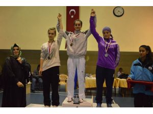 Bozüyük Hem Sporcuları Madalya İle Döndü