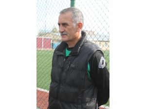 Yalovaspor’da Mesci İle Yollar Ayrıldı