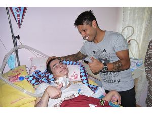 Alkışlar Alanzinho’ya