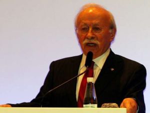 Siyasetin Dilinden Vekiller De Şikayetçi