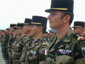 Fransız Askerleri Kosova’dan Ayrılıyor