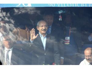 Kılıçdaroğlu’nu Bekleyen Chp’liler Bakın Ne Yaptı !