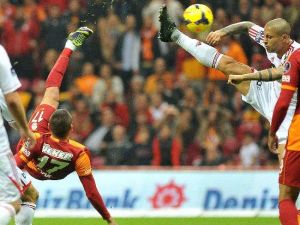 Gergin Maçta İlk Yarı Sona Erdi