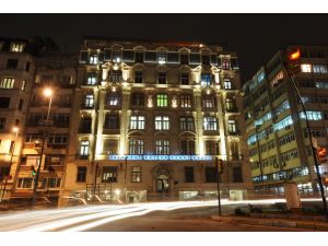 İksvnin Borçlarını Eczacıbaşı Kapatacak