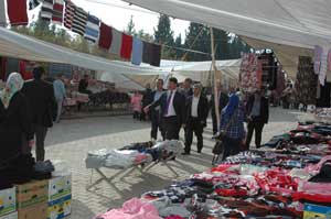 Osman Okumuş Türkoğlu’nda Pazarcı Esnaflarını Ziyaret Etti