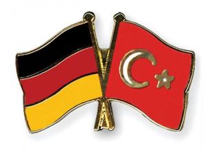 Almanya’daki Türklerin Çifte Vatandaşlık Zaferi