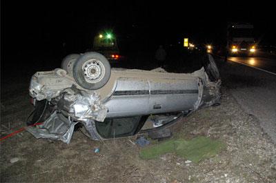 Otomobil takla attı: 8 yaralı 