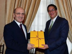 Bakan Bayraktar’ın Kolombiya Ziyareti