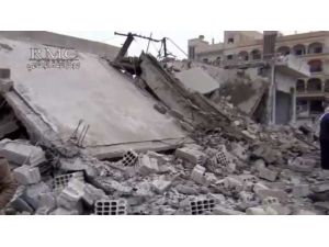 Esed Yine Katliam Yaptı: 40 Ölü