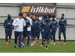 Fenerbahçe, Beşiktaş Derbisi Hazırlıklarını Sürdürüyor