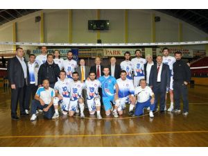 Afyonkarahisar Belediyespor Voleybol Takımı Bölgesel Ligde Yükseliyor