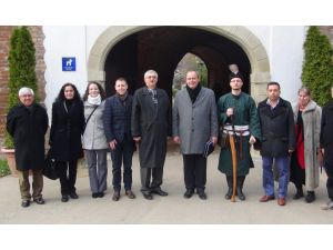 Kültür Ve Turizm Bakanlığı Müsteşarı Özaslan, Macaristan’daki Tarihi Osmanlı Eserlerini Ziyaret Etti