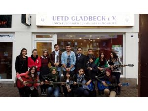 Avrupalı Türkler Sosyal Projelere İmza Atıyor