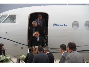 Bakan Ergin, Sadullah Başkan Sloganlarıyla Karşılandı