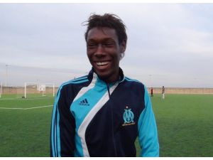 Amatör Takıma Senegalli Futbolcu