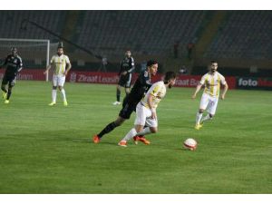 Bir Darbe De Beşiktaş’a