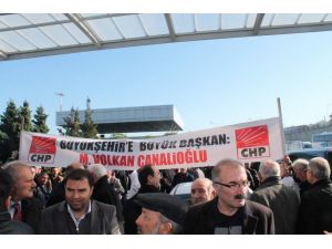 İsmi Trabzon Büyükşehir Belediye Başkan Adaylığı İçin Geçen Canalioğluna Havalimanında Coşkulu Karşılama