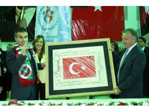 Gençlik Ve Spor Bakanı Suat Kılıç, 2 Bin 500 Kişilik Spor Salonunun Açılışını Yaptı