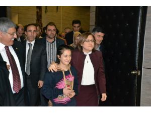 (Özel Haber) Bakan Şahin: “2014 Nisan’da Yapılacak Emss Sınavı Öncesinde 3. Bir Atama Yapılmayacak”