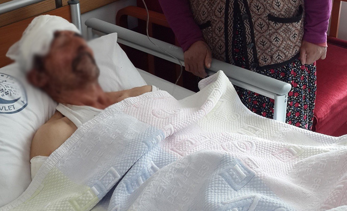 Kayıp Koyununu Ararken Köpeklerin Saldırısına Uğradı