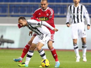 Beşiktaş - Sivasspor Maçı 1-0 Devam Ediyor
