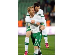 Galatasaray Serdar Aziz İçin Bursasporun Kapısını Çalıyor