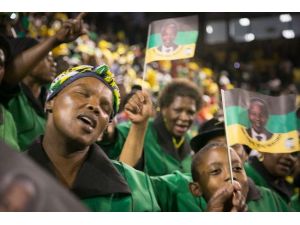 Dünya Liderleri Mandela İçin Bir Arada