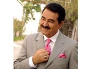 İmparator Gazetecilere Ateş Püskürdü