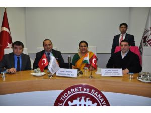 İnegöllü Mobilyacılar Hindistana Açılıyor