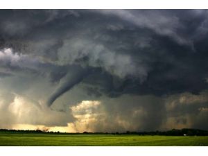 Kktc’de Fırtına Ve Tsunami Paniği