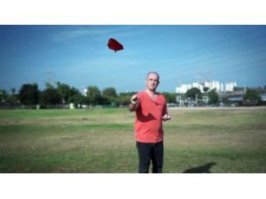 Kağıttan Uçak, Kumandayla Kontrol