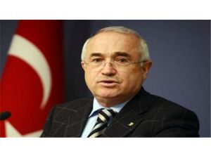 Cemil Çiçek’ten Sert Eleştiri