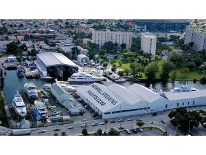 Miami’de Tersane Alan Ünlü İş Adamı ?