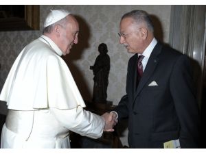 İhsanoğlu Vatikanda Papayla Görüştü