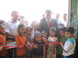 Somalili Çocuklar İçin Ebru Sergisi