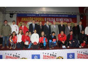 Kocaelide Amatör Spor Kulüpelerine Malzeme Yardımı