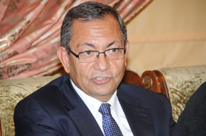 Öksüz, Ekonomiyi Masaya Yatırdı