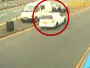 Bile Bile Çarpıp Kaçtı