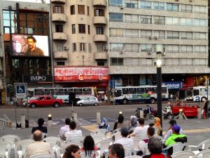 Uruguaylılar Yabancı Kültürlerle Filmlerde Tanışıyor