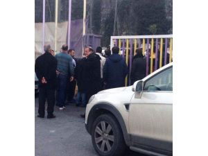 Eyüpspor Taraftarı Kulüp Binasını Bastı