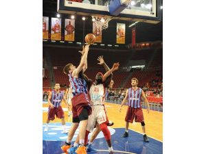 Galatasaray, Trabzon’u Mağlup Etti