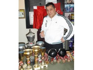Milli Boksörden Gençlere Boks Çağrısı