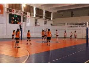 Türkiye Üniversite Sporları Federasyonu 2’inci Lig Maçları Devam Ediyor